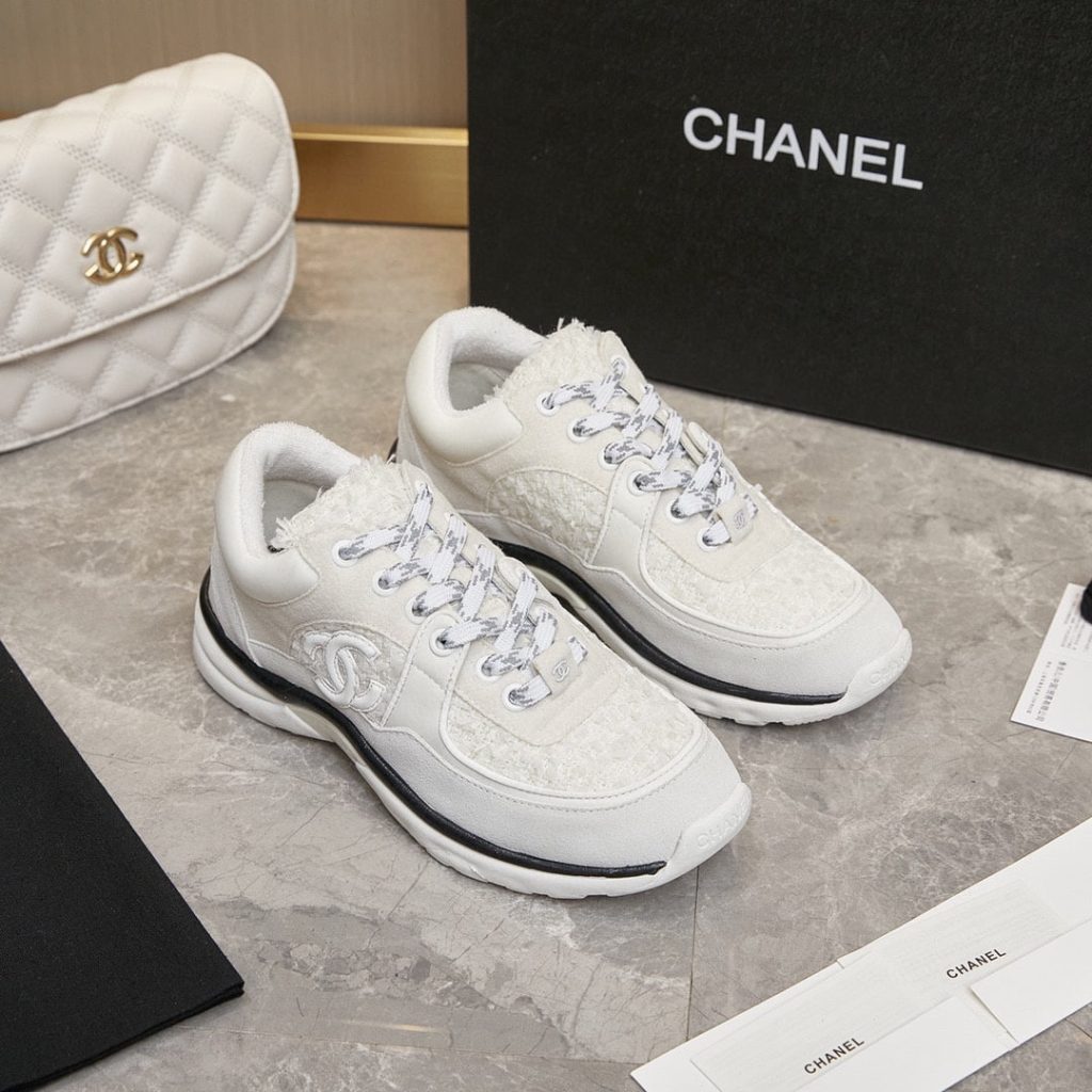 Chanel Velour Tweed Cc Sneaker White - Image 10