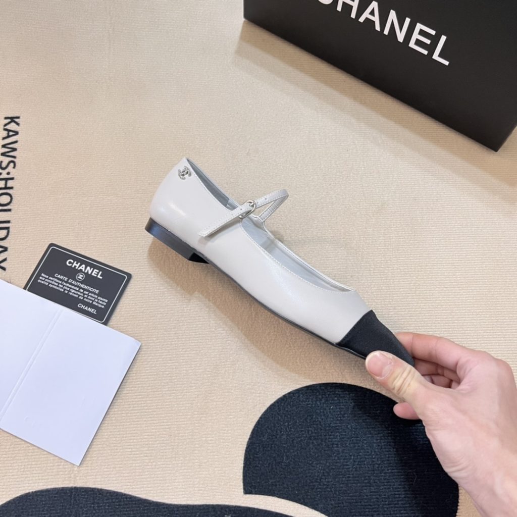 Chanel Square Toe Ballet Flats Black White - Image 7