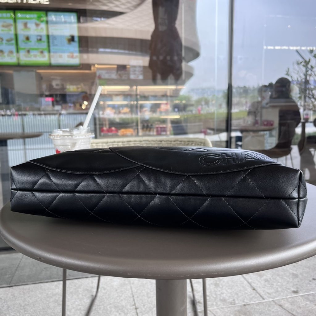 Chanel Cc Caviar Shopping Bag Black 37Cm - Image 9