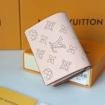 Louis Vuitton Cléa Wallet Beige 11Cm M80817 - Image 4