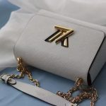 Louis Vuitton Twist MM White 23cm M21111 - Image 5