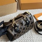 Louis Vuitton Speedy Bandouliere 20 Monogram Canvas Brown 20cm M26314 - Image 4