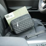 Gucci Gg Emblem Small Crossbody Bag Black 27Cm 850242 Aafom 1053 - Image 3