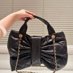 Chanel Maxi Bow Bag Shiny And Gold Tone Metal Black 51Cm - Image 7