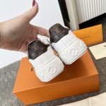 Louis Vuitton Time Out Sneaker Blanc 1aieff - Image 9