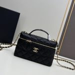 Chanel 25C Vanity With Chain Gold Hardware Black 19Cm - Image 3