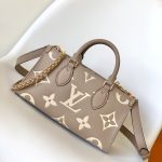 Louis Vuitton Onthego East West Bag Bicolor Beige 25Cm M23641 - Image 3