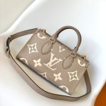 Louis Vuitton Onthego East West Bag Bicolor Beige 25Cm M23641 - Image 5