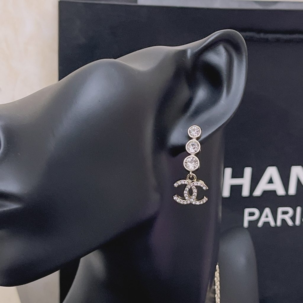 Chanel Crystal Cc Drop Earrings Gold - Image 7