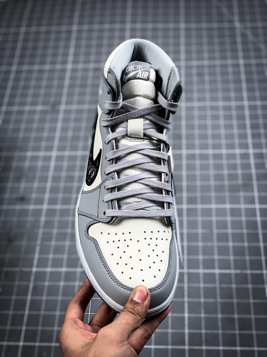 Dior x Air Jordan 1 High OG AJ1 - Image 2