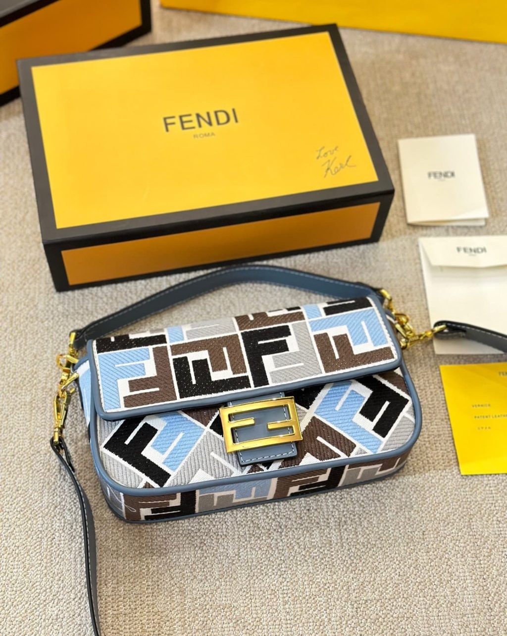 Fendi Baguette Ff Embroidered Shoulder Bag Multicolor 26Cm - Image 4