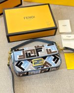 Fendi Baguette Ff Embroidered Shoulder Bag Multicolor 26Cm - Image 4