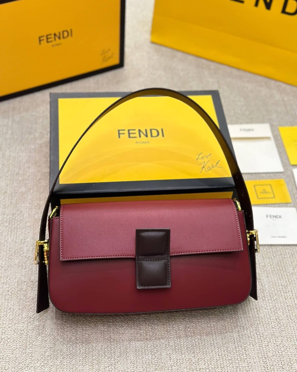 Fendi Baguette Bag Burgundy And Black 26cm 8br821apkof1nz9 - Image 3
