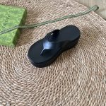 Gucci Tarifa Rubber Platform Flip Flops Black - Image 7