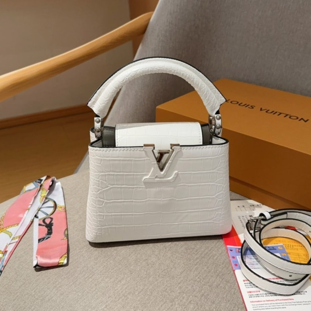 Louis Vuitton Capucines Mini White 21Cm N93701 - Image 10
