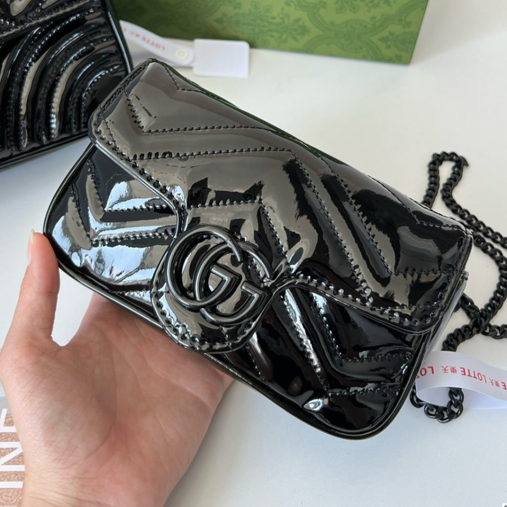Gucci GG Marmont Patent Super Mini Bag Black Patent 17cm 476433 AACDE 1000 - Image 3