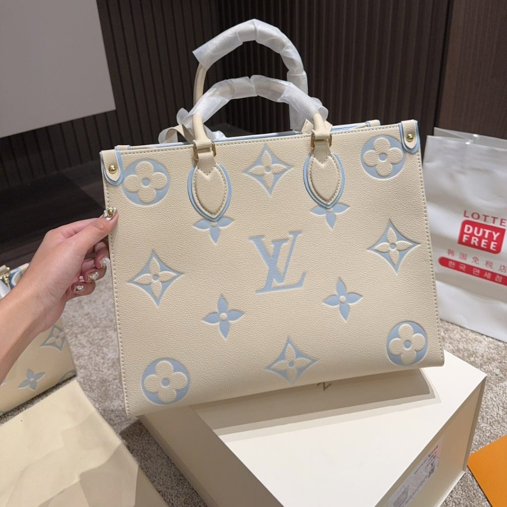 Louis Vuitton Onthego PM Candy Blue 25Cm M46833 - Image 3