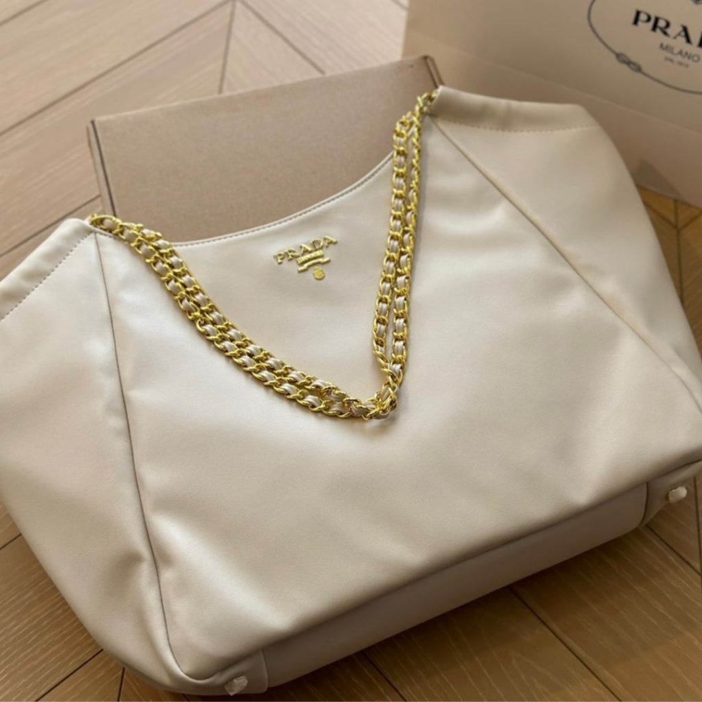 Prada Pomice Soft Leather Chain Tote Bag White 38Cm - Image 3