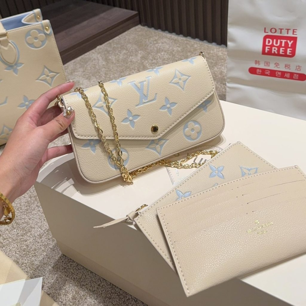 Louis Vuitton Félicie Pochette Bag Candy Blue 21Cm M83025 - Image 6