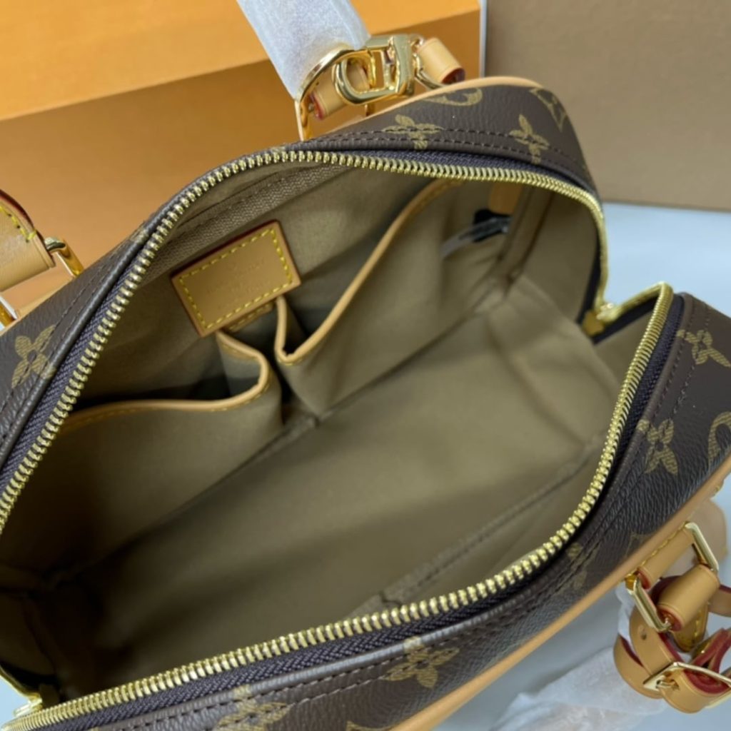 Louis Vuitton Monogram Deauville Boston Brown 28Cm M42228 - Image 3