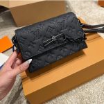 Louis Vuitton Steamer Wearable Wallet Monogram Taurillon Black 17Cm M81746 - Image 8