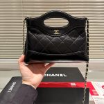 Chanel 24C Mini 31 Clutch With Chain Shiny Black 24Cm - Image 3