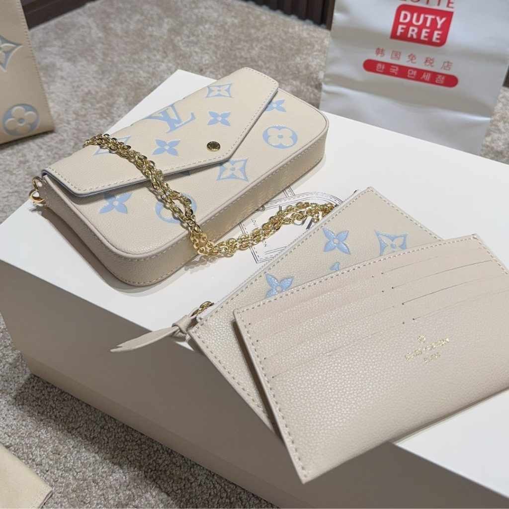 Louis Vuitton Félicie Pochette Bag Candy Blue 21Cm M83025 - Image 7