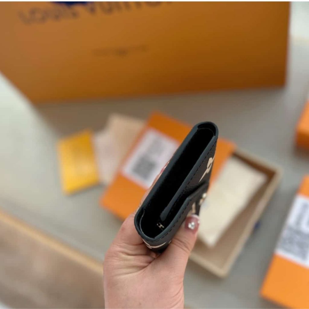 Louis Vuitton Victorine Wallet Black/Beige 12Cm M80968 - Image 4