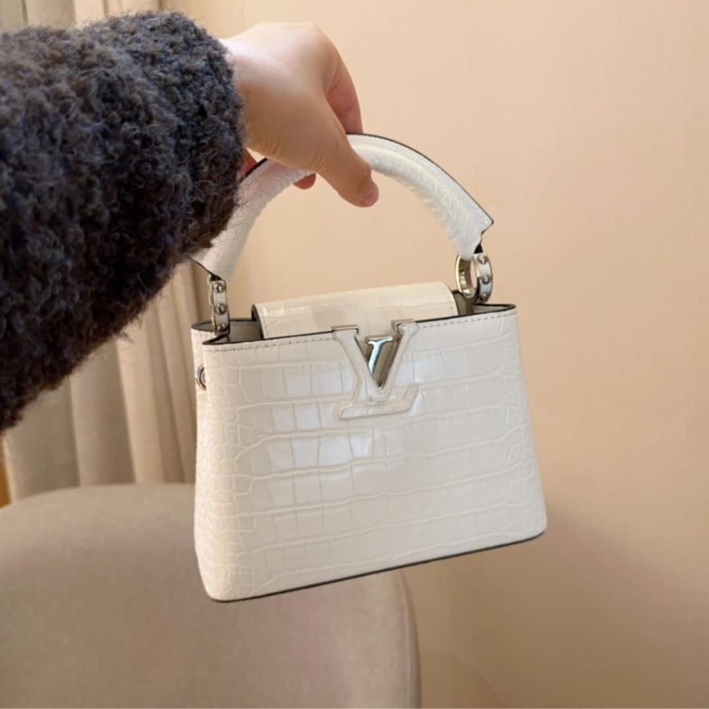 Louis Vuitton Capucines Mini White 21Cm N93701 - Image 4