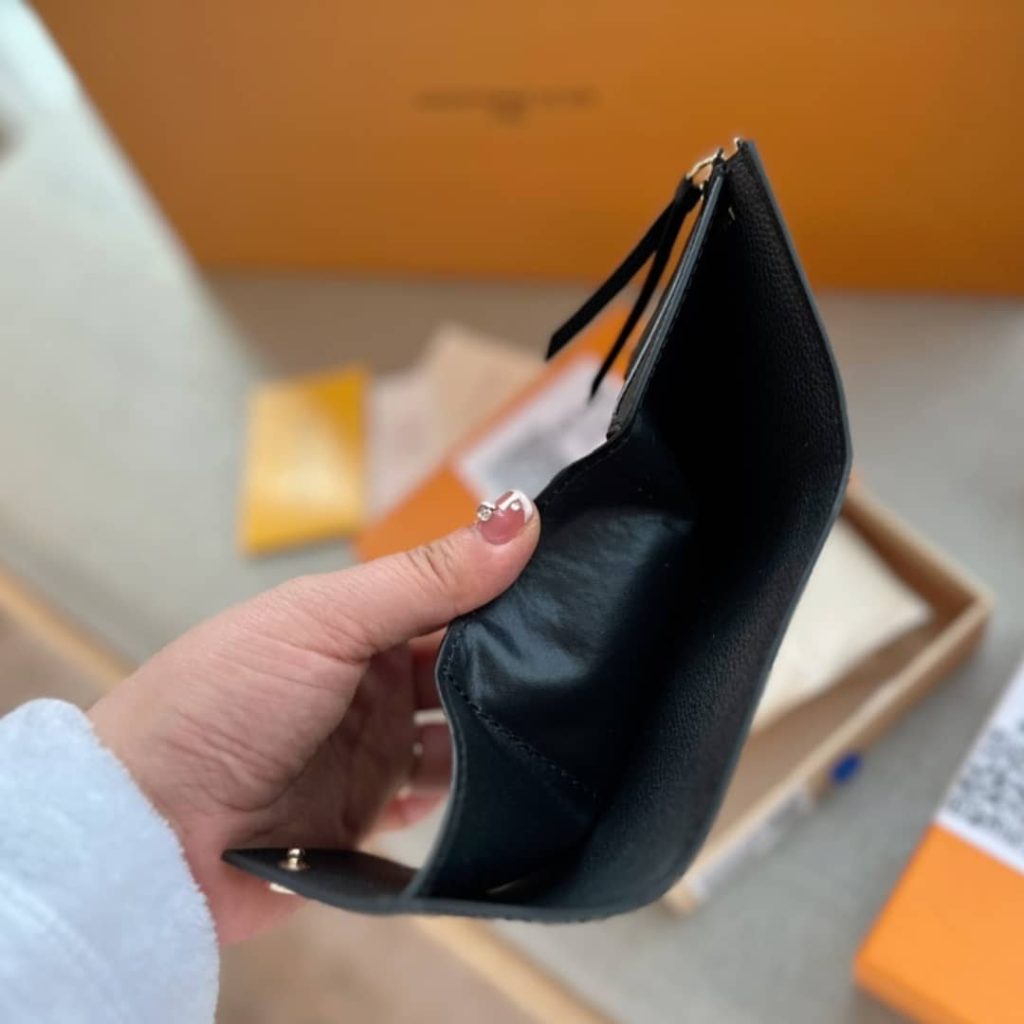 Louis Vuitton Victorine Wallet Black/Beige 12Cm M80968 - Image 5