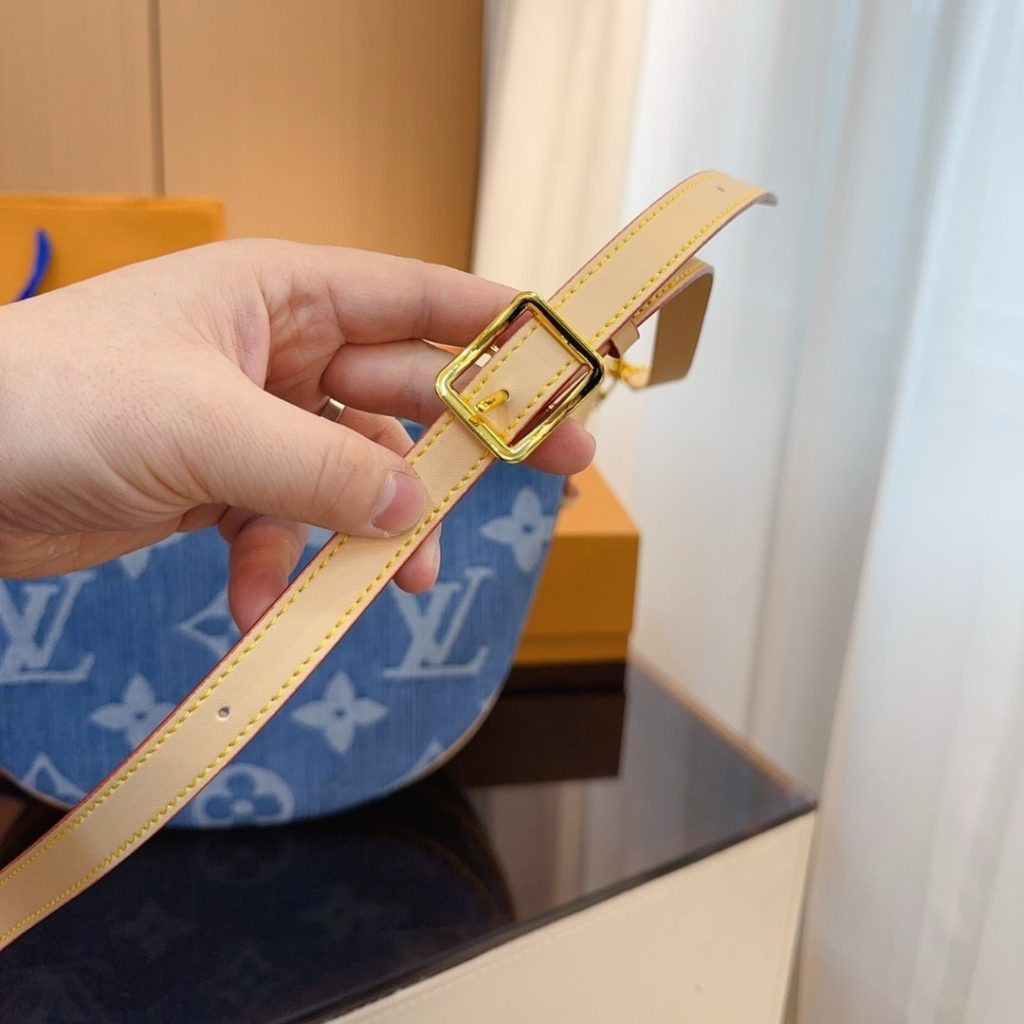 Louis Vuitton Loop Hobo Monogram Denim Bag Blue 35Cm - Image 9