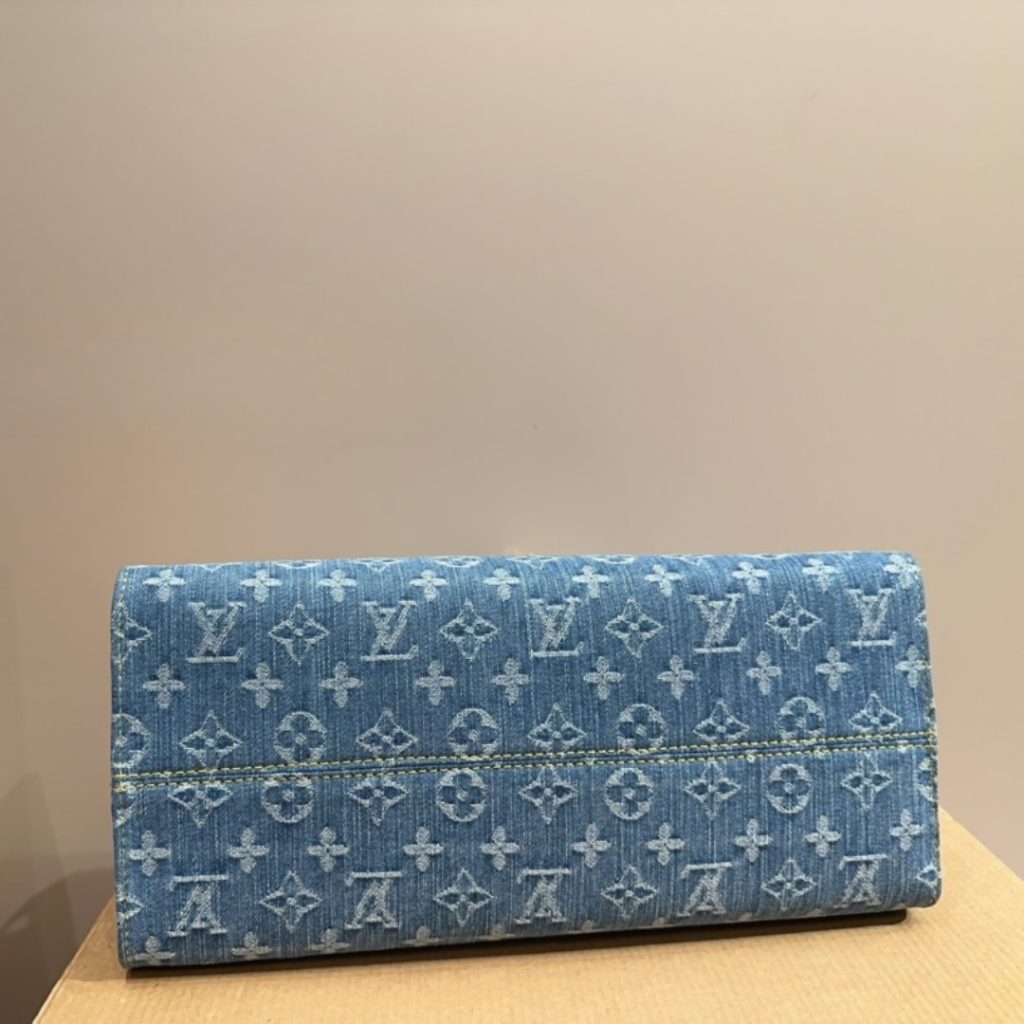 Louis Vuitton New Lv Remix Onthego MM Denim Blue 35Cm M46871 - Image 5