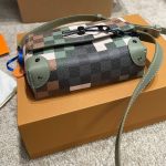 Louis Vuitton Steamer Wearable Wallet Damier Green 17Cm M83172 - Image 6