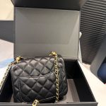 Chanel Mini Flap Bag Shiny Imitation Pearls And Gold Tone Metal Black 17Cm - Image 6