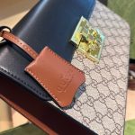 Gucci Paddle Lock Gg Supreme Top Handle Black 28Cm - Image 6