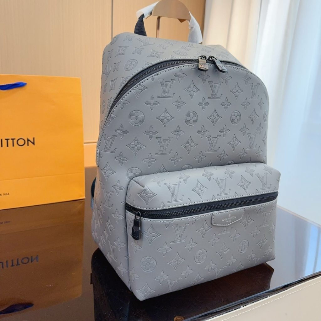 Louis Vuitton Discovery Backpack Anthracite Gray 38Cm M46557 - Image 9