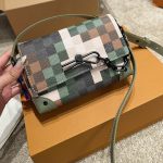 Louis Vuitton Steamer Wearable Wallet Damier Green 17Cm M83172 - Image 7