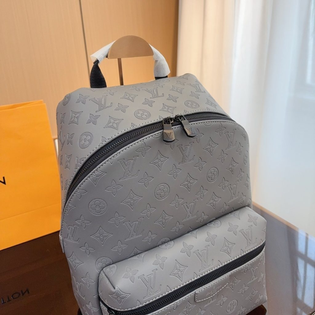Louis Vuitton Discovery Backpack Anthracite Gray 38Cm M46557 - Image 6