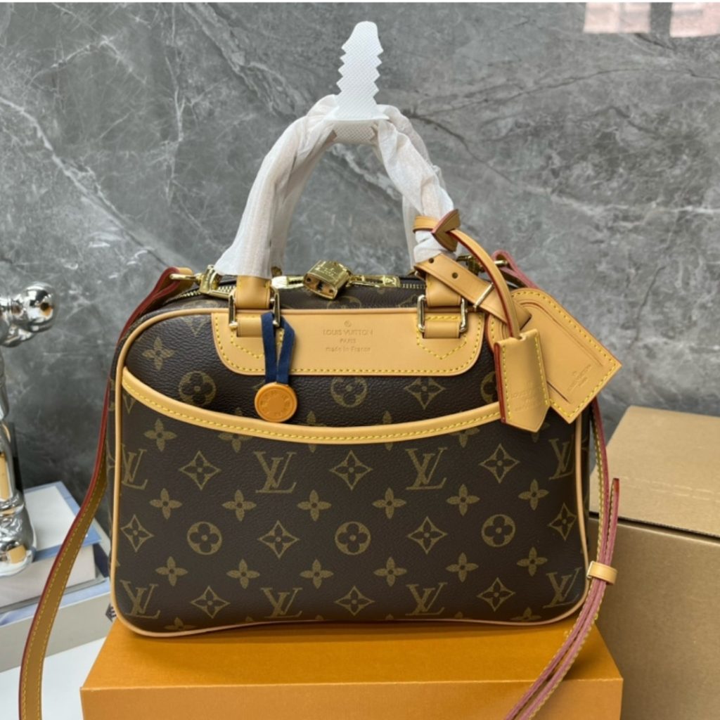 Louis Vuitton Monogram Deauville Boston Brown 28Cm M42228 - Image 8