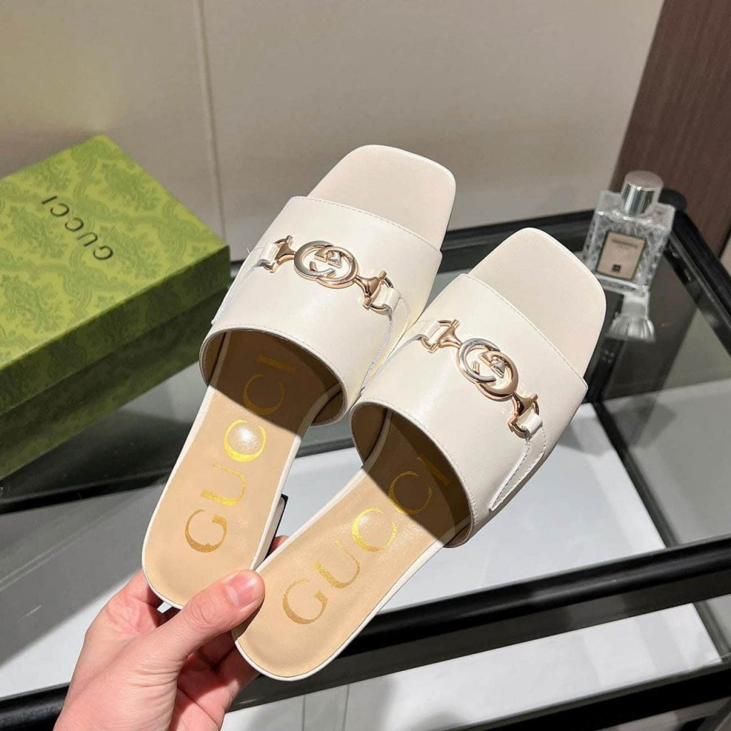 Gucci Zumi Leather Slide Sandal White 60241 C9D00 1000 - Image 3