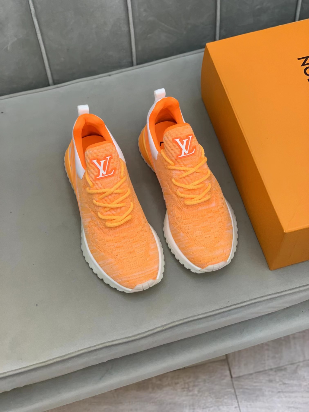 Louis Vuitton - Image 4