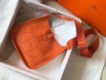 Hermes Clemence Evelyne Pm 25Cm Orange Feu - Image 8