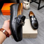 Hermes Men'S Loafer Moccasin Polish Leather With H Silver In Black - Image 9