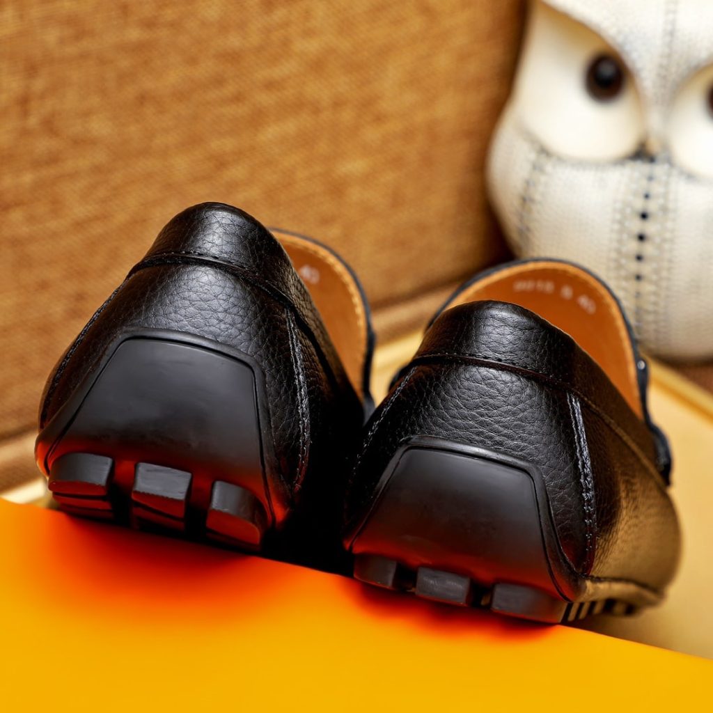 Hermes Men'S Loafer Moccasin Leather With H Silver Black - Image 9