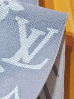 Louis Vuitton Lv Monogram Essential Scarf Light Grey M77727 - Image 7