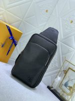 Louis Vuitton Avenue Nm Crossbody Bag Black 31Cm M30971 - Image 4