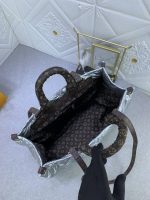 Louis Vuitton Onthego Pillow Handbag Silver 34Cm - Image 4