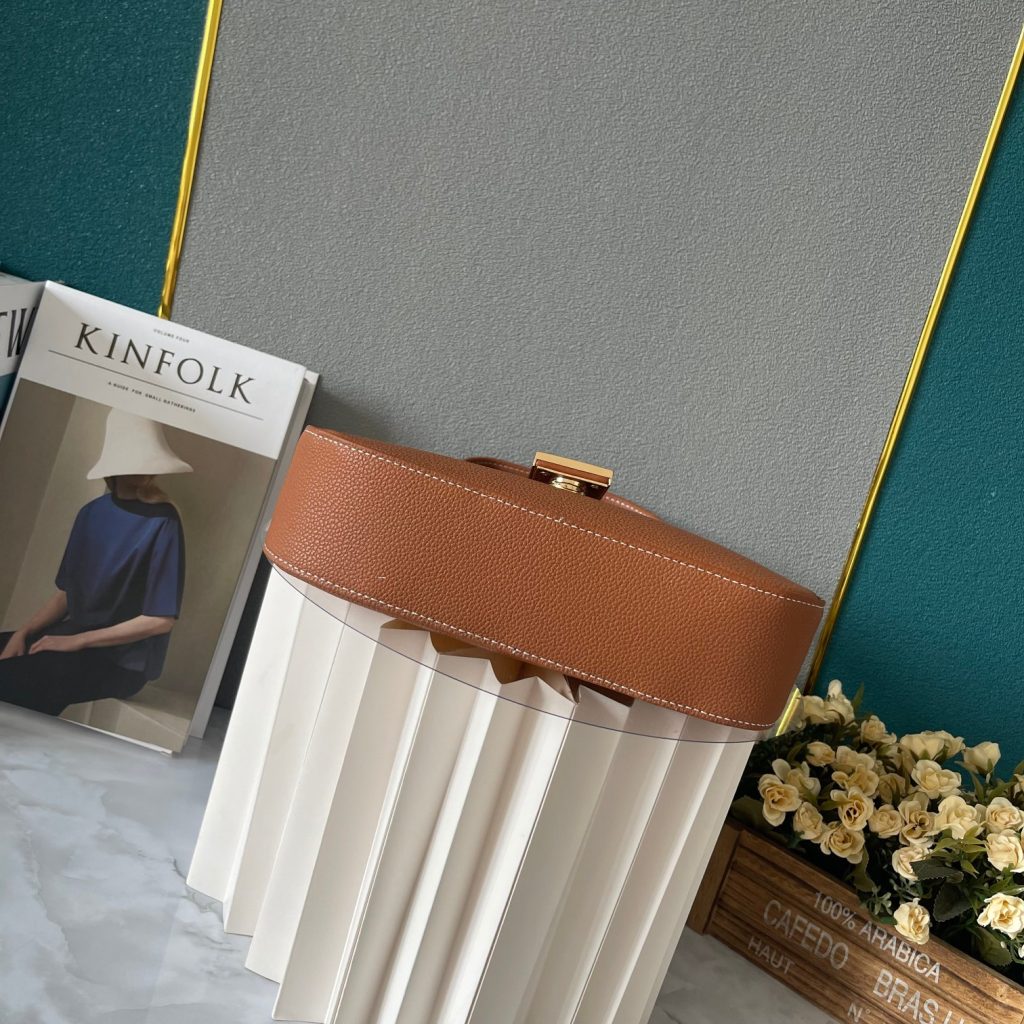 Louis Vuitton Low Key Shoulder Bag Brown 25Cm M24885 - Image 8