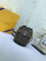 Louis Vuitton Bucket Monogram Bag Brown 20Cm - Image 4
