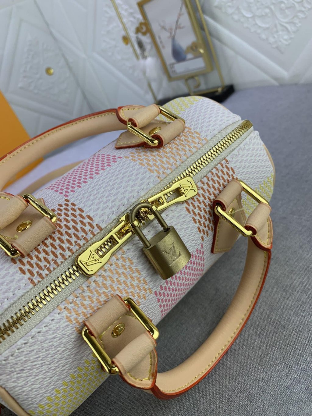 Louis Vuitton Speedy Bandoulière Damier Canvas Peach 20Cm - Image 6